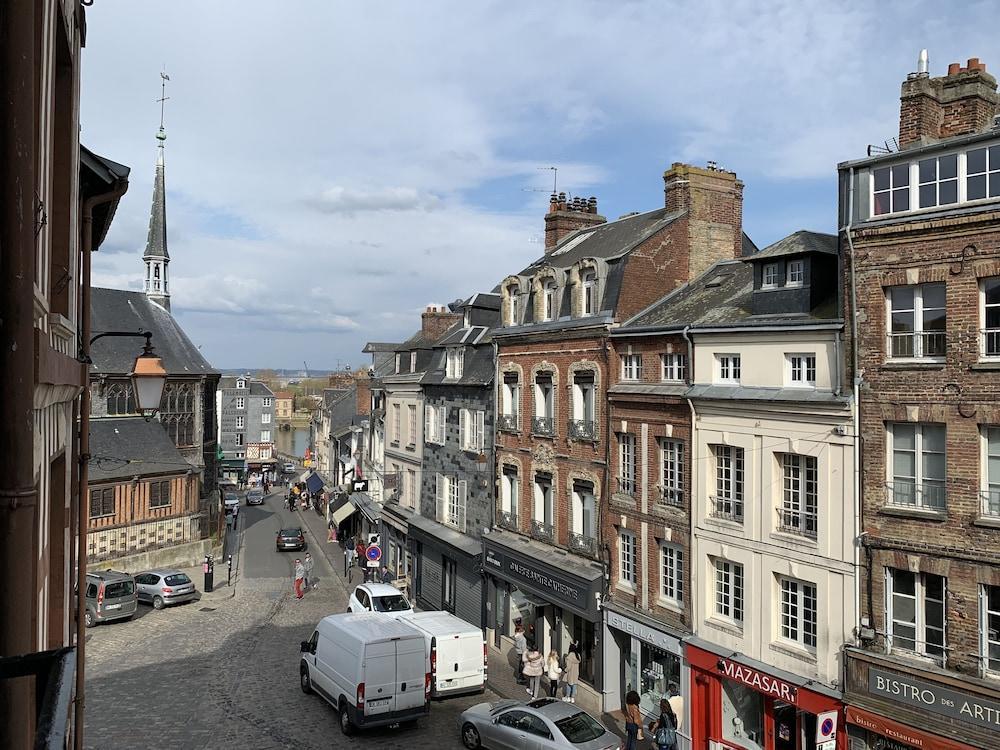 Chambre Romeo Ou Juliette Bed & Breakfast Honfleur Exterior foto