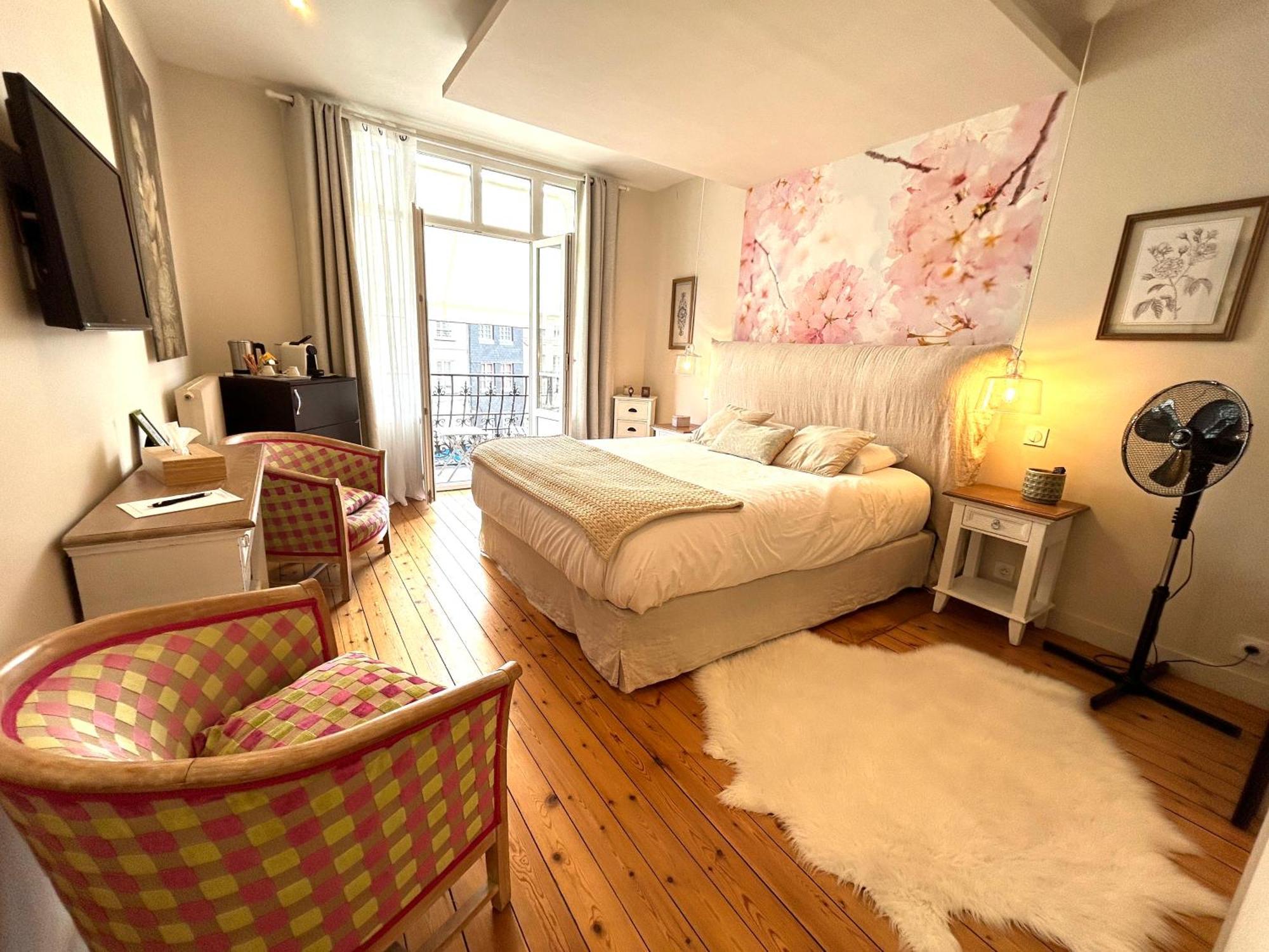 Chambre Romeo Ou Juliette Bed & Breakfast Honfleur Exterior foto